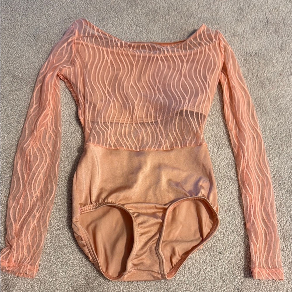 Body Wrappers Peach Wavy Long Sleeve Bodysuit
